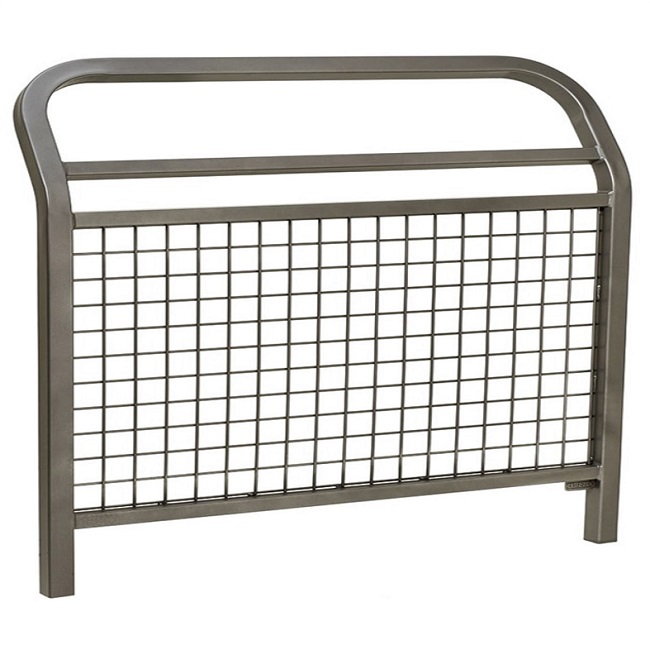 Conviviale Mesh Railing