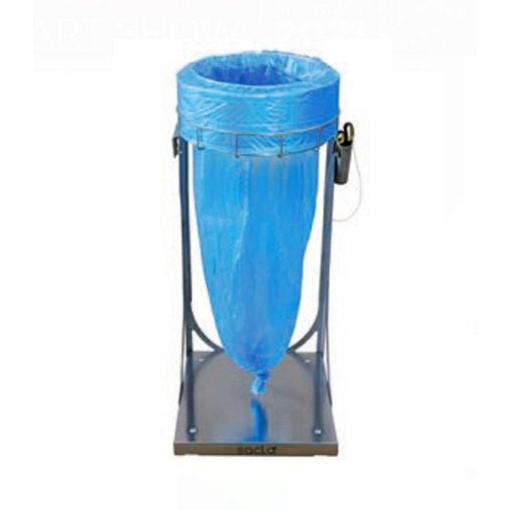 Waste liner outlet